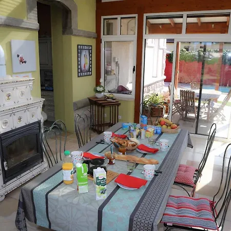 Дом отдыха La Dragee Hote,